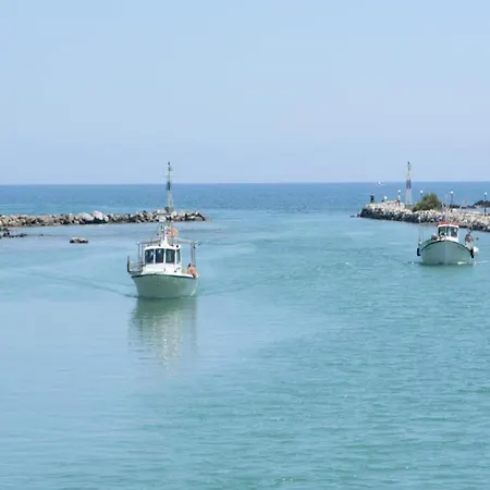 Lovely In Kalamitsi Alexandrou Vakantiehuis *